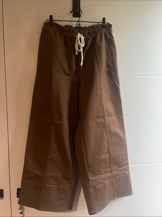 Jones New York Pants - JONES NY Wide-Leg Drawstring Pants in Brown. medium